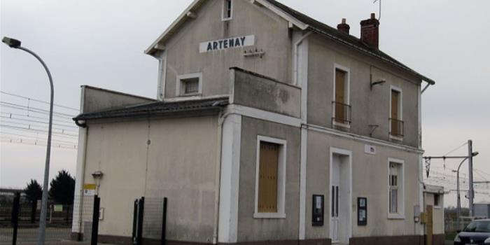 Gare d'Artenay